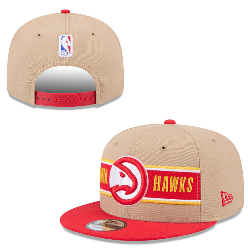 Atlanta Hawks Caqui/Red 9FIFTY Snapback