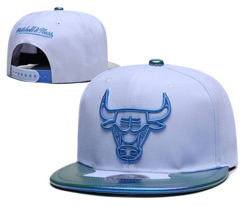 Chicago Bulls White/Light Blue Snapback