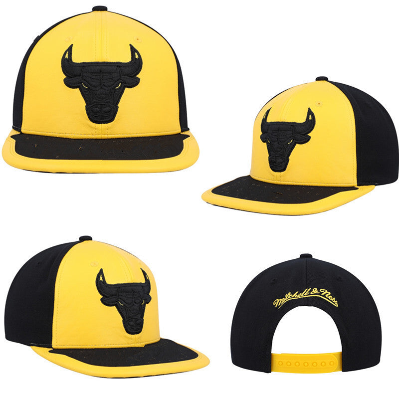 Chicago Bulls Yellow/Black Snapback