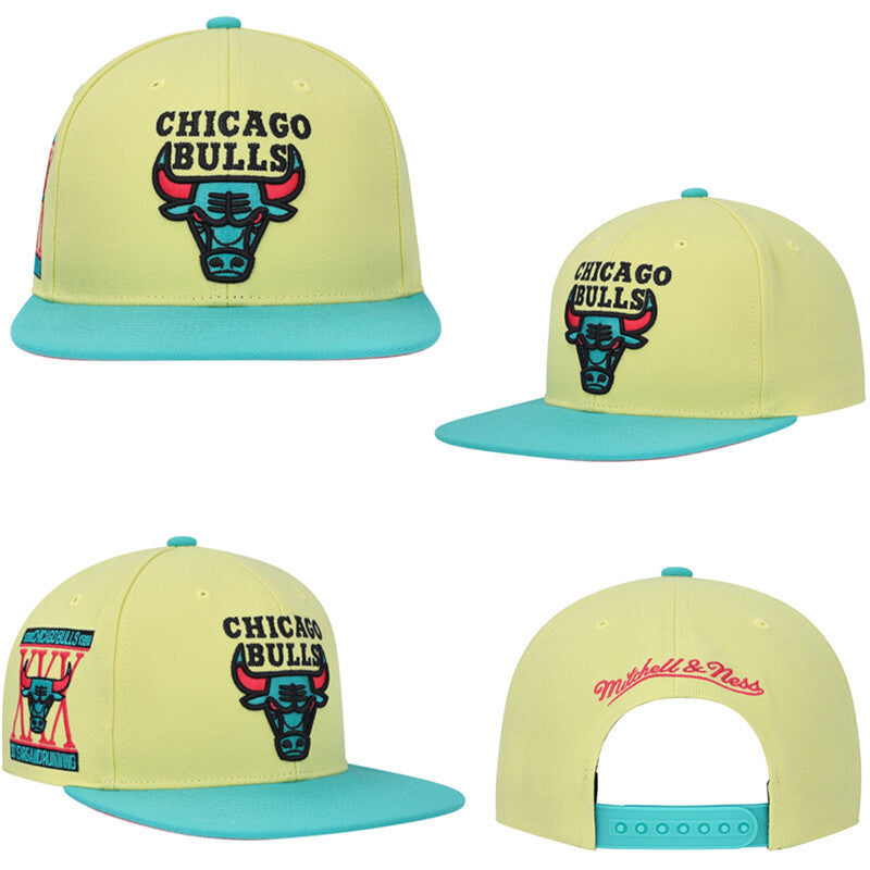Chicago Bulls Light Yellow/Turquoise Snapback