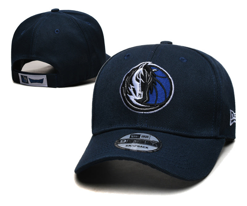 Dallas Mavericks Navy/White 9FIFTY Snapback