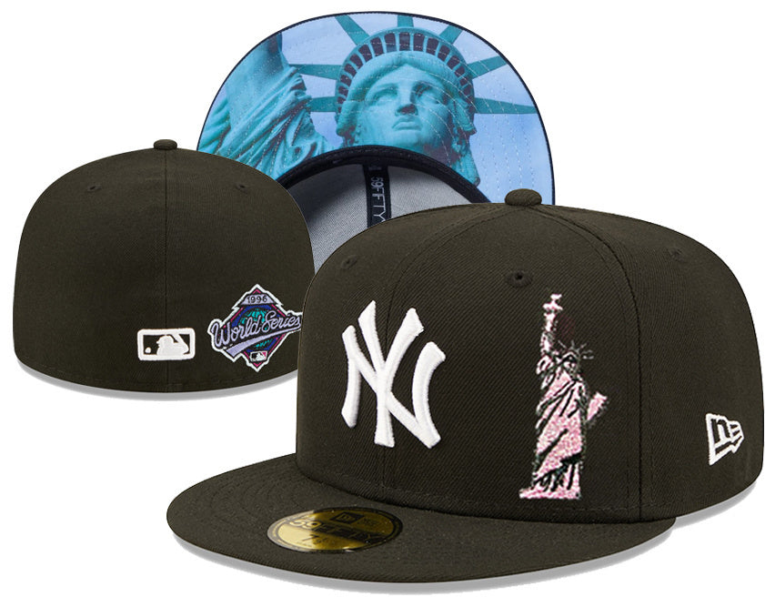 New York Yankees Black/White New York City / Statue of Liberty Edition 59FIFTY Fitted