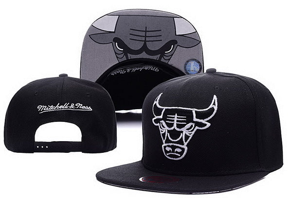 Chicago Bulls Black/White Snapback