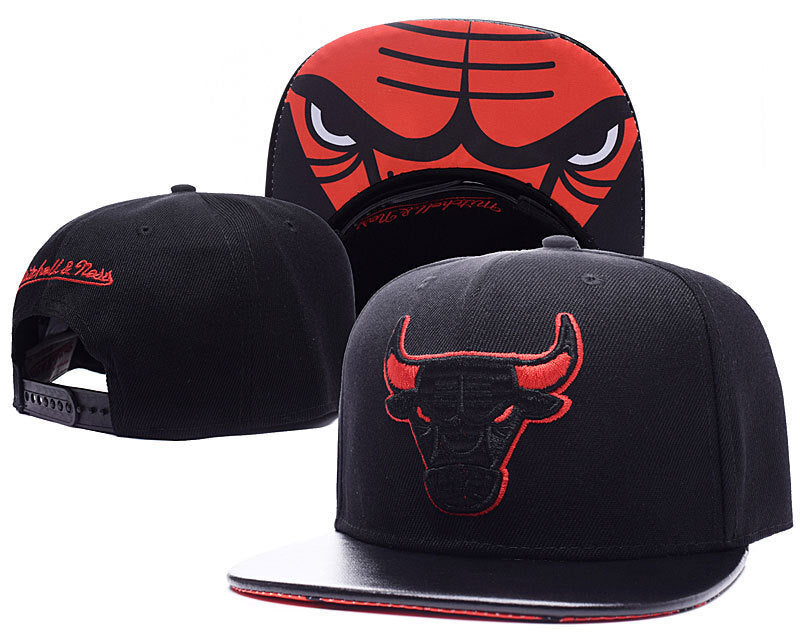 Chicago Bulls Black/Red Snapback
