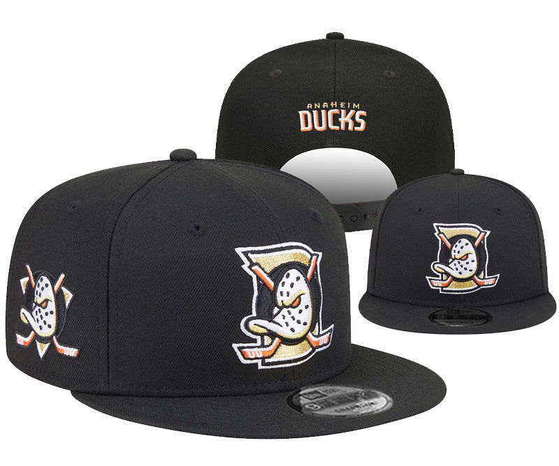 Anaheim Ducks Black/White 9FIFTY Snapback