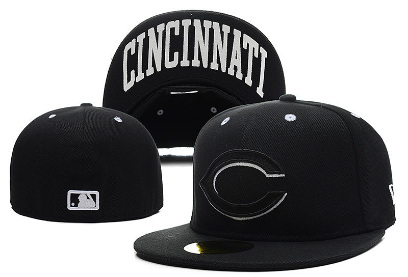 Cincinnati Reds Black/White Green UV Black on Black / Monochrome edition 59FIFTY Fitted