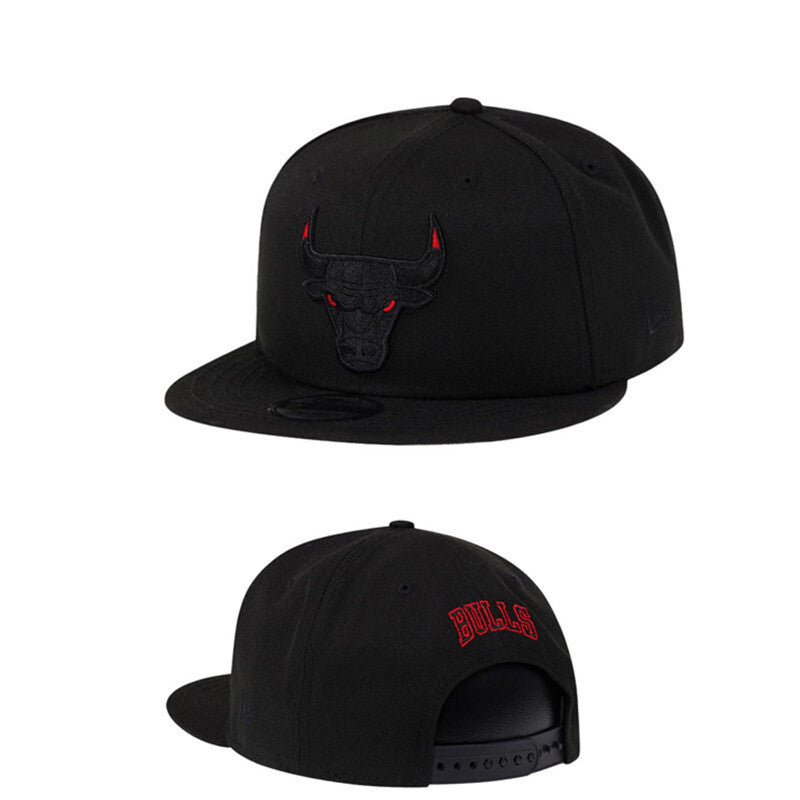 Chicago Bulls Black/Red Black on Black/Tonal detalhes vermelhos 9FIFTY Snapback