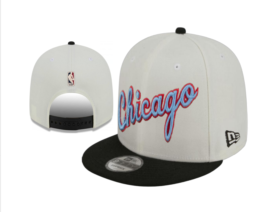 Chicago Bulls Off-White/Black NBA City Edition 9FIFTY Snapback